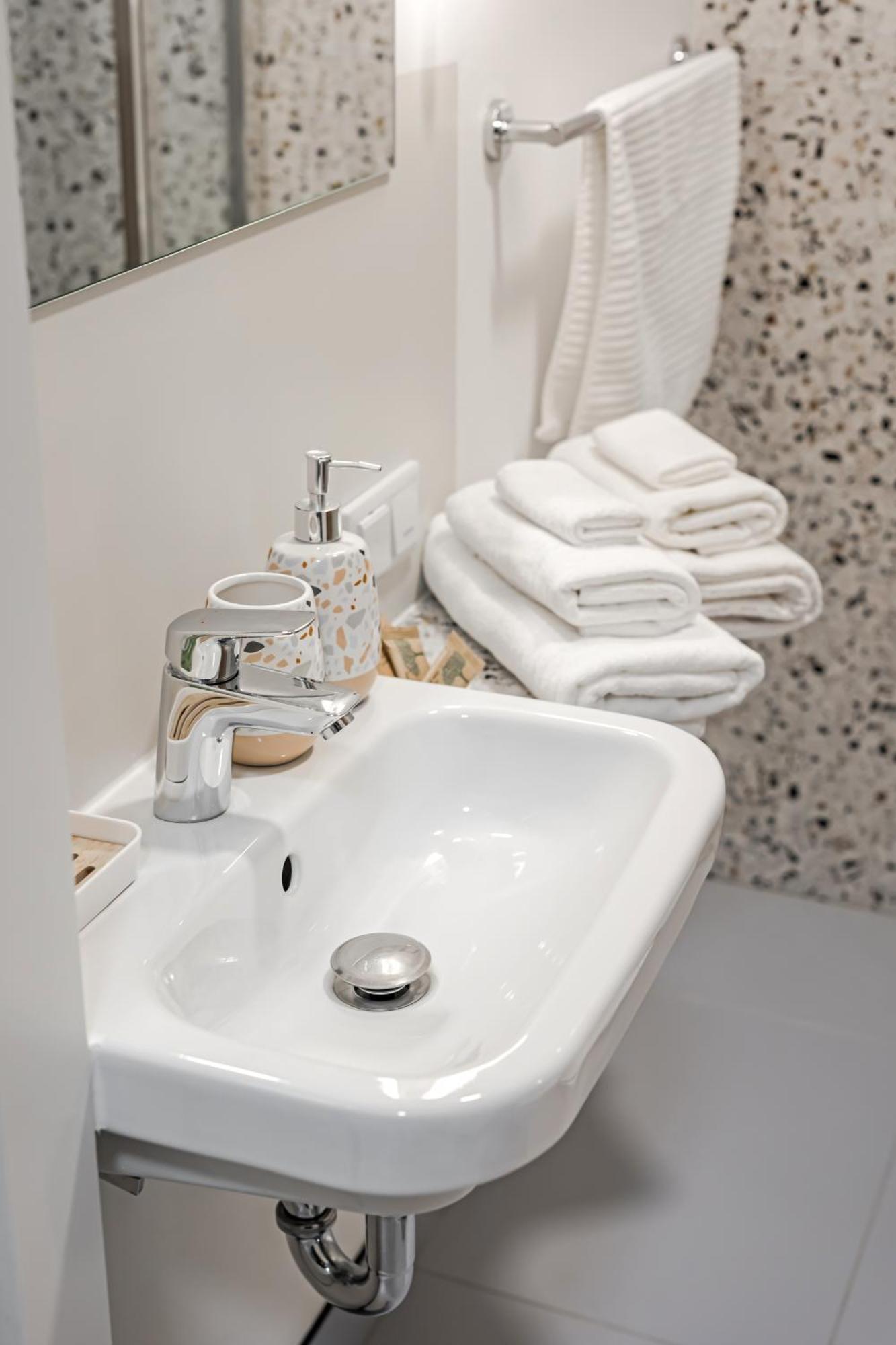 Emily Studio Warsaw Ngoại thất bức ảnh